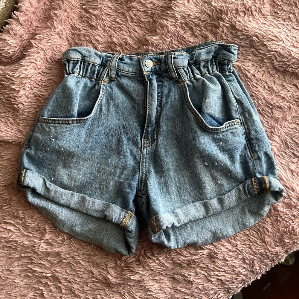 PILCRO paint splotched paper bag shorts ☮️